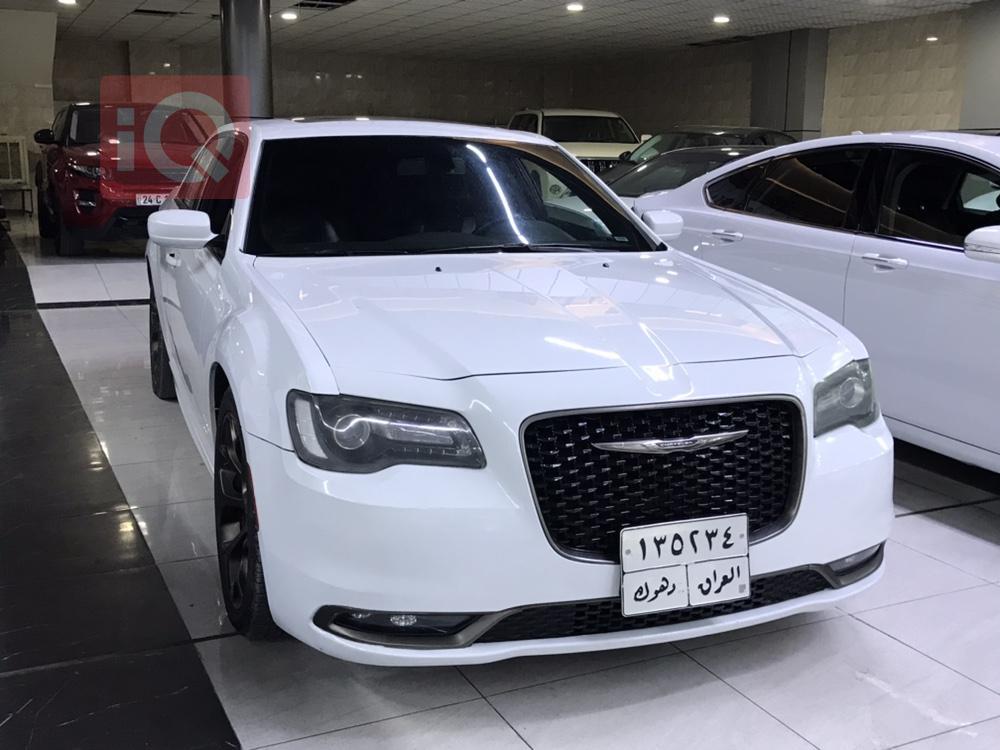 كرايسلر 300